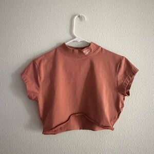 REEBOK CROPPED WORKOUT SHIRT